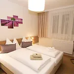 بيت ضيافة Athecada Fruehstueckspension Birkfeld