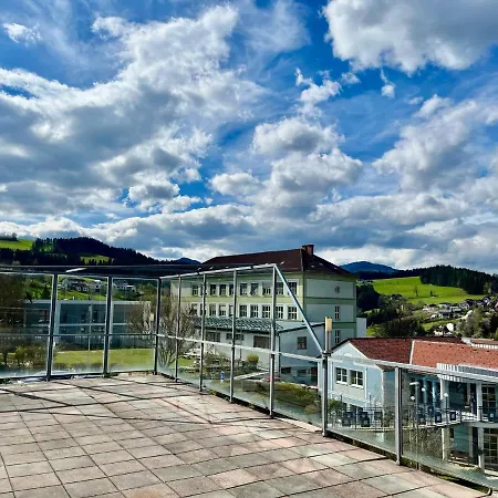 게스트하우스 Athecada Fruehstueckspension Birkfeld