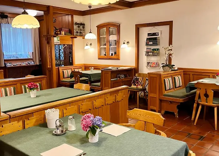 게스트하우스 Athecada Fruehstueckspension